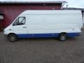 Kuva 2: Mercedes-Benz Sprinter 313 CDI Pakettiauto 2001