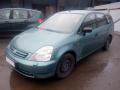 Kuva 2: Honda Stream 5D MPV 1.7i LS MT5 2002