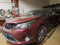 Toyota Avensis 08->>