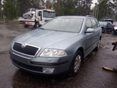 Skoda Octavia 1Z5 5D Combi 2.0TDI DSG Ambiente