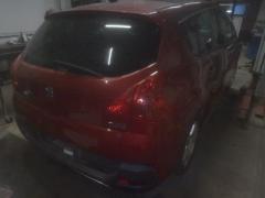 Peugeot 3008  09->>