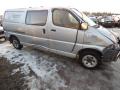 Kuva 2: Toyota Hiace 2.5 D-4D 4WD pitk 2006