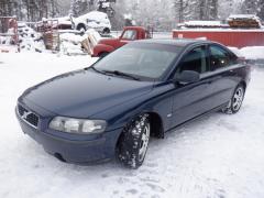 Volvo S60 4D Sedan 2.4i MT5