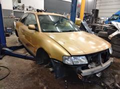 Audi A3 3D 1,6 74kW AKL -98
