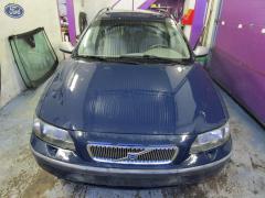 Volvo V70 2.4 farm. -01