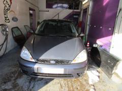 Ford Focus 1.6 16V sedan -03