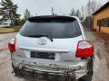 Kuva 2: Toyota Auris 06-12 2011