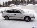 Kuva 2: Hyundai Elantra Pre-Facelift 5D HB 1.6i GL MT5 2001