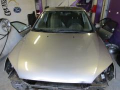 Ford Mondeo 1.8 sed. -01