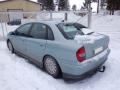 Kuva 2: Citroen C5 II 5D HB 2.0i 16V A/T 2001