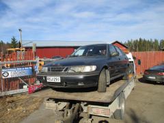 Saab 900