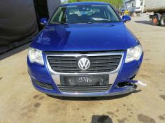 Volkswagen Passat Sedan 4Motion / AXZ