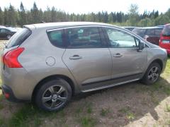 Peugeot 3008  09->>