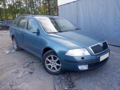 Skoda Octavia 1Z5 5D Combi 1.6i MT5 Elegance