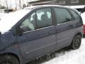 Kuva 2: Renault Scnic 1.6i 16v 2001