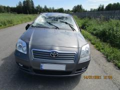 Toyota Avensis 1.8 VVT-i sedan -04