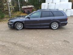 Mitsubishi Galant 2,5 V6 farmari -02