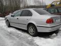 Kuva 2: BMW 523i AUTOMAATTI 125kw 1999