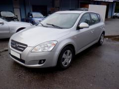 Kia Cee'd I Pre-Facelift 5D HB 1.6CRDi MT5