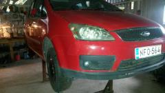 Ford Focus C-Max 1.8 -04 punainen