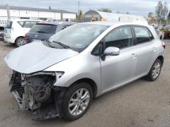 Toyota Auris 1.6 2012 132hv