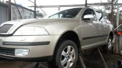 Skoda Octavia 1,9 tdi beige farmari -05