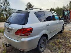 Toyota Avensis Verso