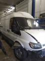 Kuva 2: Ford Transit 2,4TD 330 puolipitk puolikorkea -00 2002