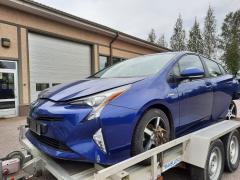 Toyota Prius (XW50)