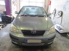 Toyota Corolla 1.6VVti HB. -02