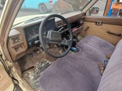 Toyota Hilux 2wd 2.4D