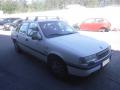 Kuva 2: Opel Vectra A Pre-Facelift 4D Sedan 2.0i MT5 GLS 1992