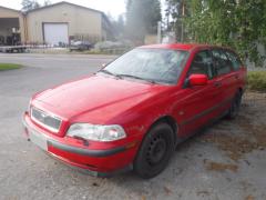 Volvo V40 I Pre-Facelift 5D STW 1.6i MT5