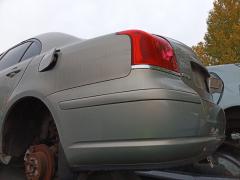 Toyota Avensis sedan -05