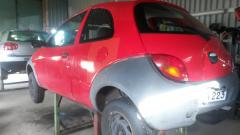 Ford Ka 1,3 i -00 3-ov punainen