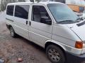 Kuva 2: Volkswagen Transporter 2,5 TDI AUTOM. 2002