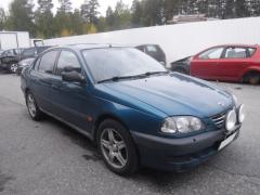 Toyota Avensis T22 Pre-Facelift 4D Sedan 1.6i MT5 Terra