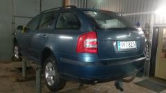Skoda Octavia 1.6FSi -06 vaalean vihre farmari