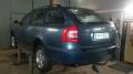 Kuva 2: Skoda Octavia 1.6FSi -06 vaalean vihre farmari 2006