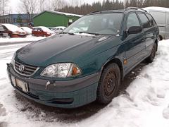 Toyota Avensis VIHREÄ