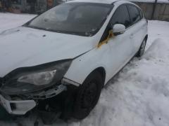 Ford Focus MK III 1,6 diesel -11 5-ov HB valkoinen