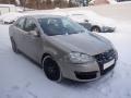 Kuva 2: VW Jetta V 4D Sedan 1.6FSI MT6 Comfortline 2007