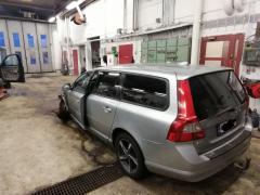 Volvo V70 2,4D -08VM