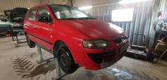Mitsubishi Space 1.6 16v -03 punainen