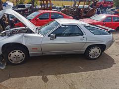 Porsche 928