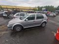 Kuva 2: Volkswagen Golf IV 1998