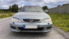 Honda Accord 1.8 HB -01