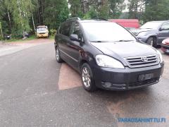 Toyota Avensis Verso 2,0D -02
