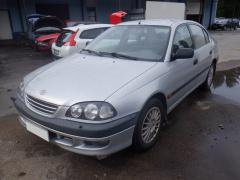 Toyota Avensis T22 Pre-Facelift 4D Sedan 2.0i MT5 Sol