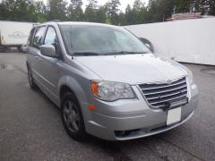 Chrysler Town & Country 5D MPV 3.8i Autostick 7-H.